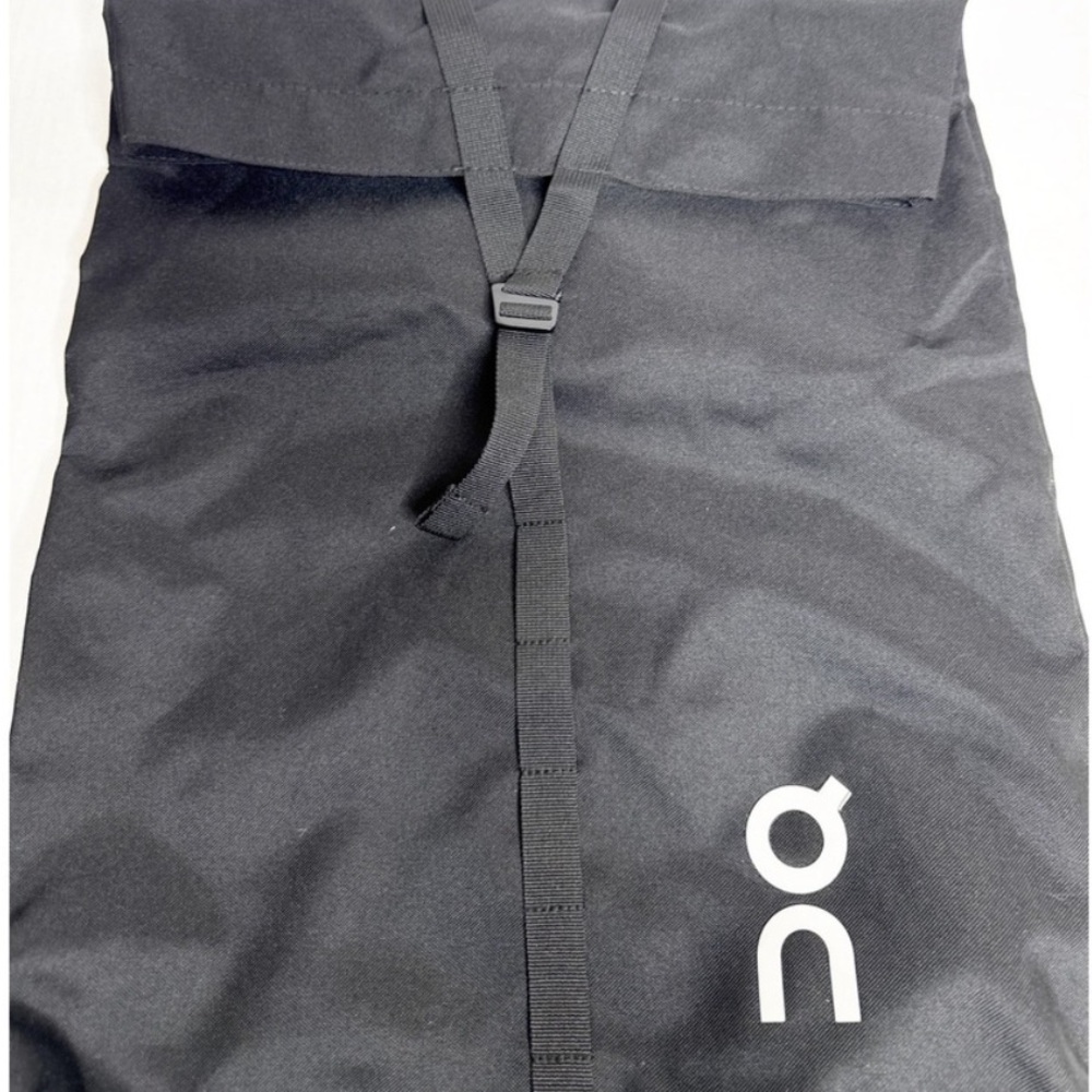 On cloud Lightweight Roll-Top Black Backpack